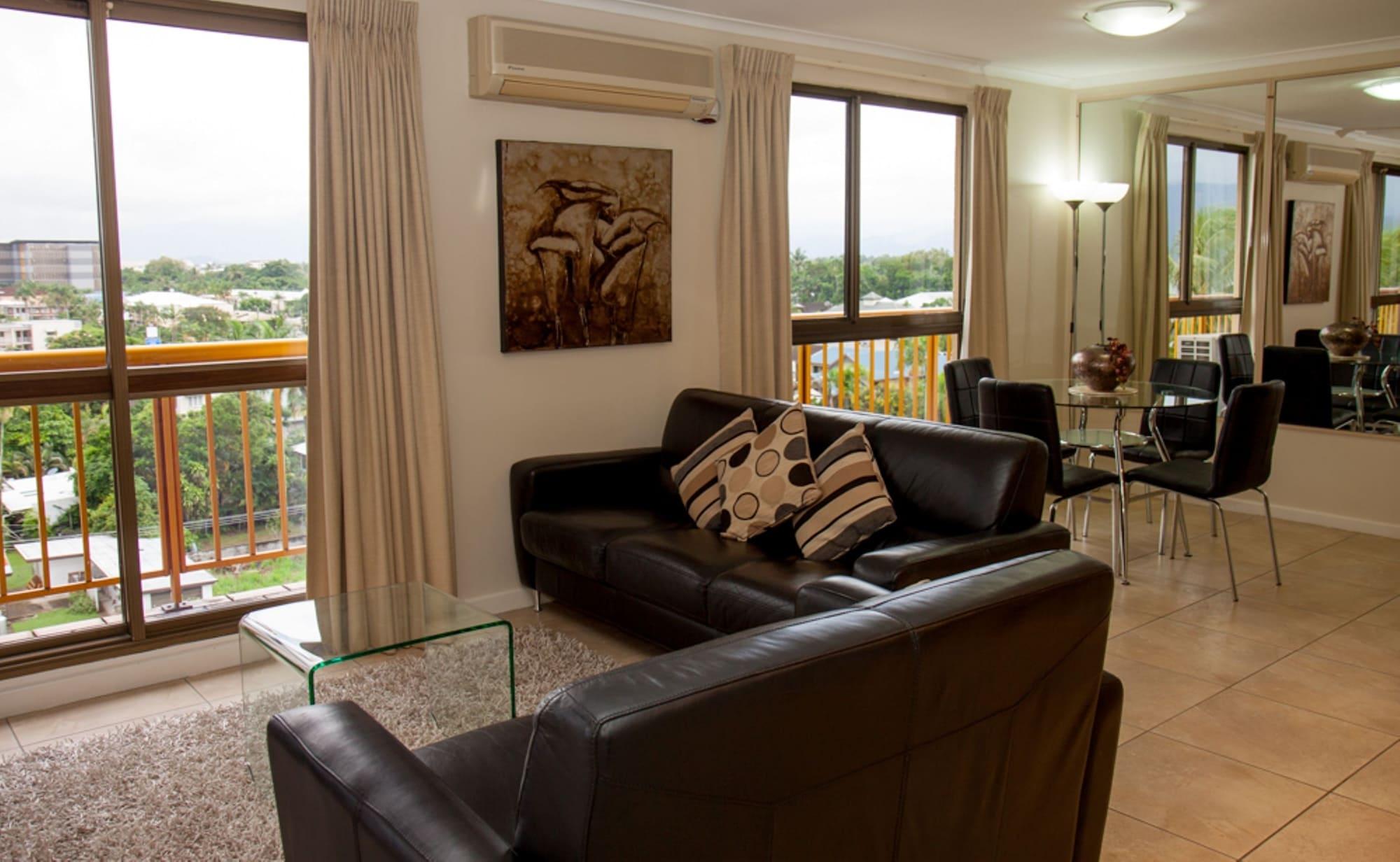 Coral Towers Holiday Suites Кэрнс Экстерьер фото