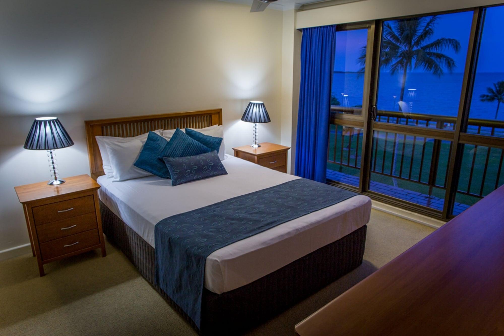 Coral Towers Holiday Suites Кэрнс Экстерьер фото