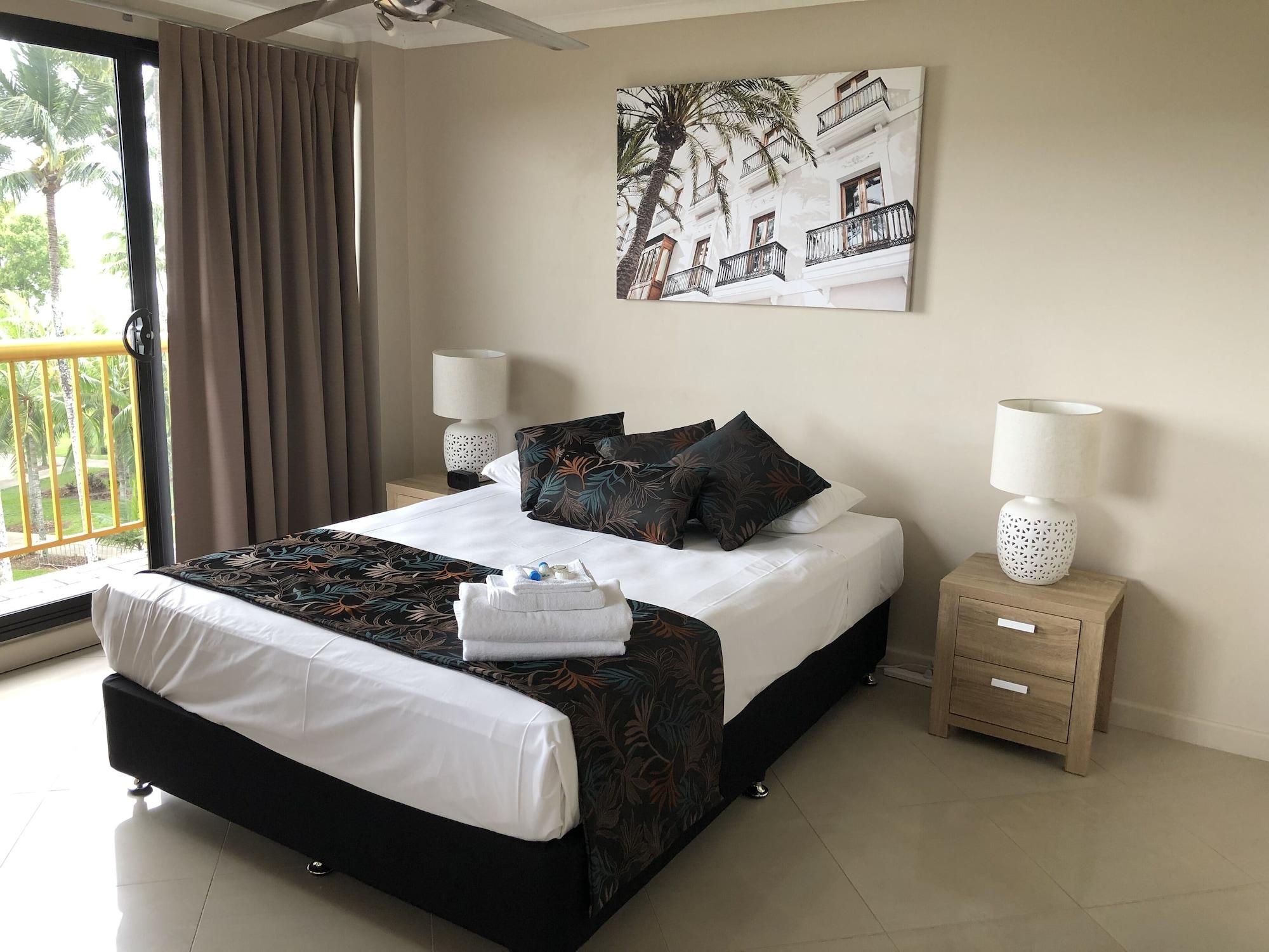 Coral Towers Holiday Suites Кэрнс Экстерьер фото