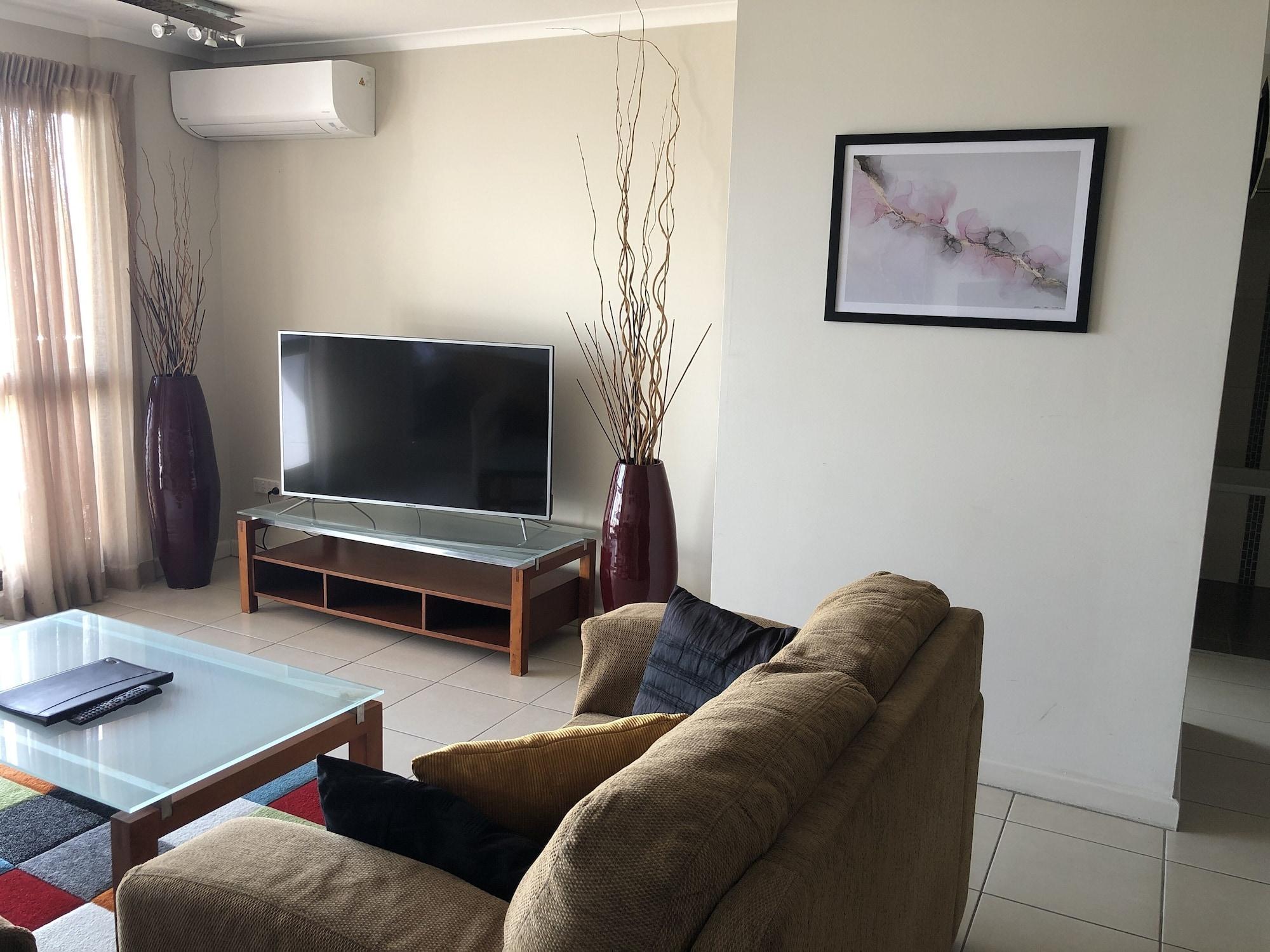 Coral Towers Holiday Suites Кэрнс Экстерьер фото