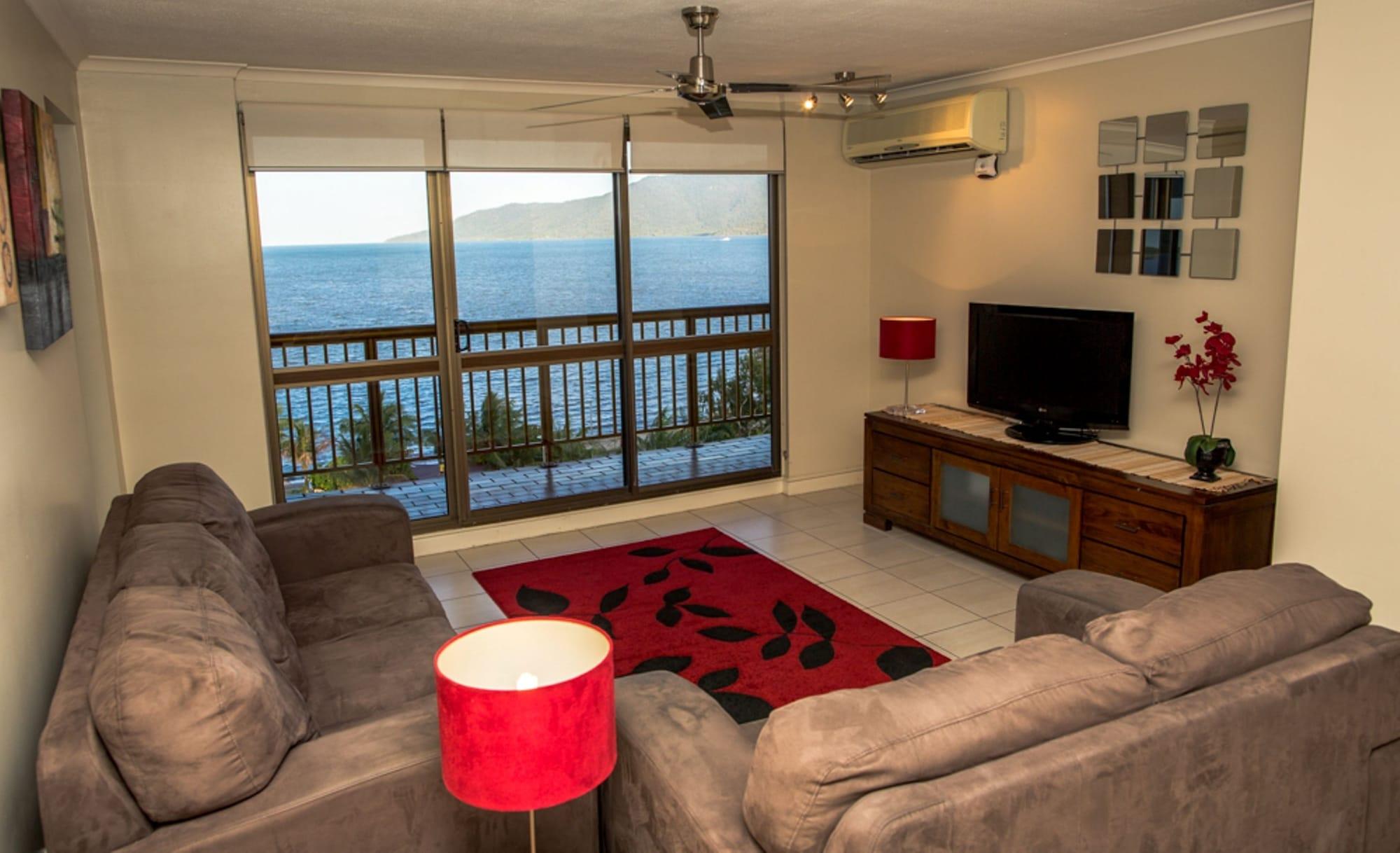 Coral Towers Holiday Suites Кэрнс Экстерьер фото