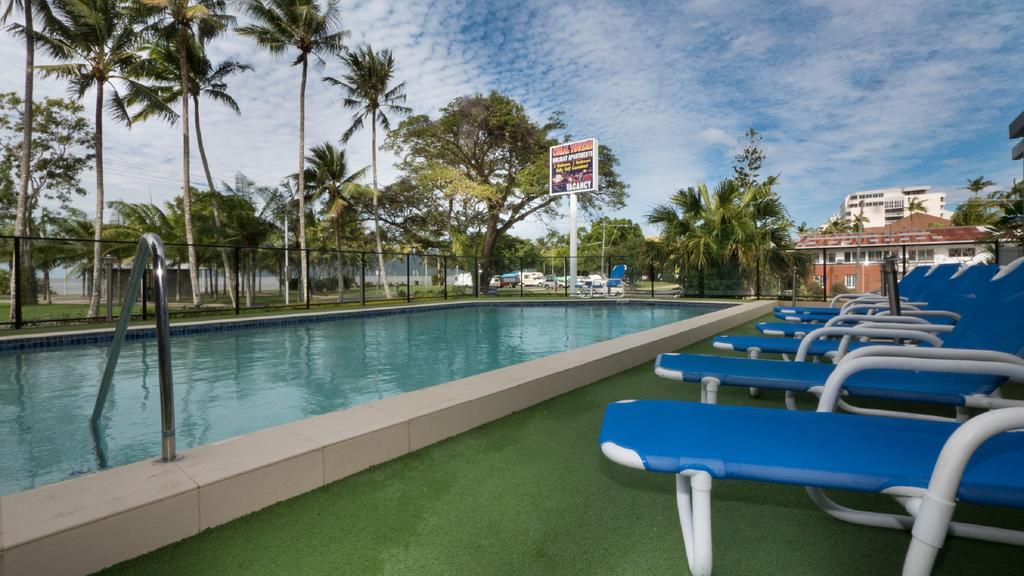 Coral Towers Holiday Suites Кэрнс Экстерьер фото