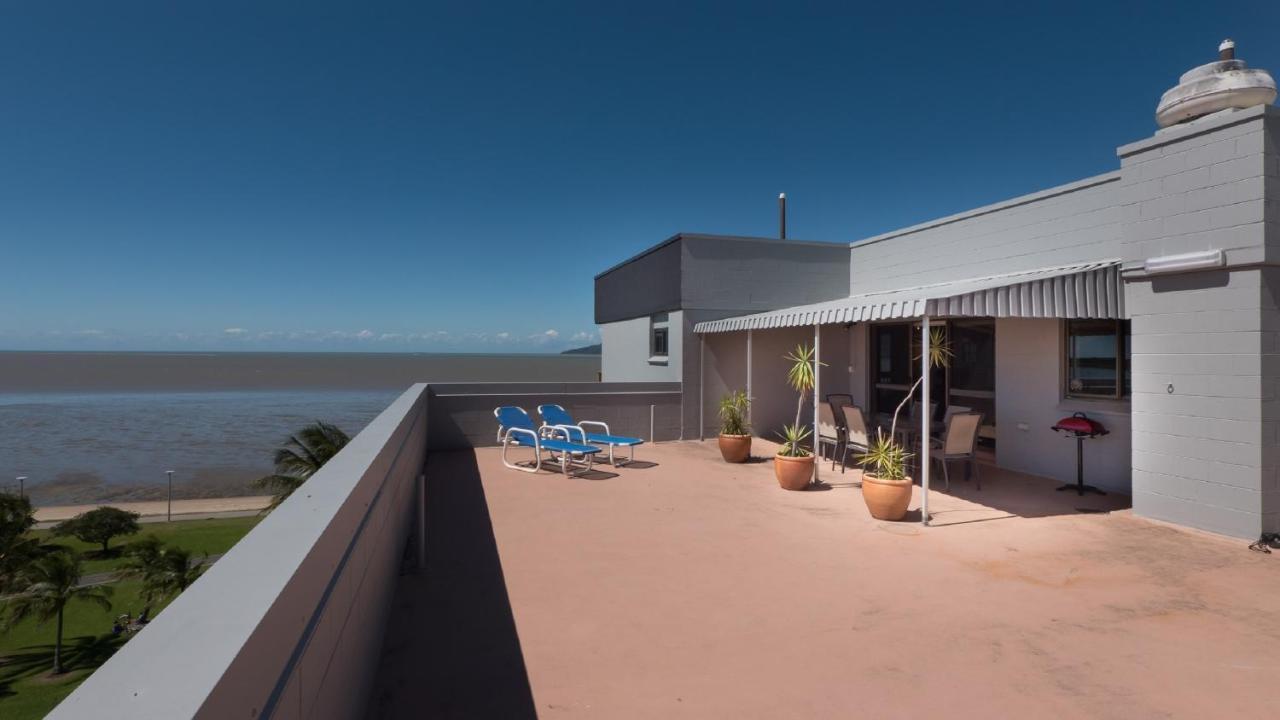 Coral Towers Holiday Suites Кэрнс Экстерьер фото